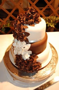 Elite Cakes and Buffets 1066871 Image 0